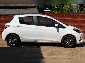 Used Toyota Yaris 2019 for sale - 79506786: Photo