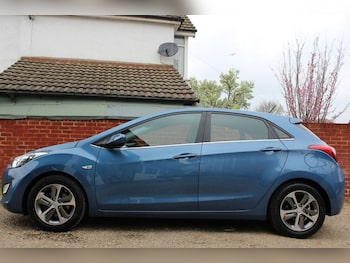 Used Hyundai i30 2016 for sale - 79385370: Photo