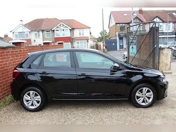 Used Volkswagen Polo 2019 for sale - 79481923: Photo