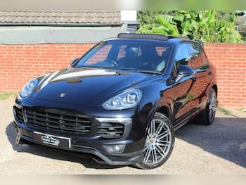 Used Porsche Cayenne 2017 for sale - 79599227: Photo