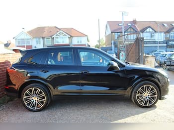 Used Porsche Cayenne 2017 for sale - 79599227: Photo
