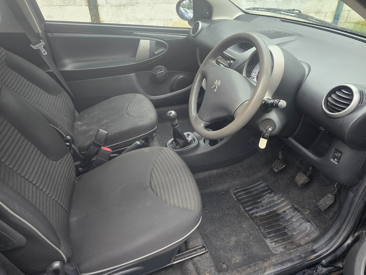 Used Peugeot 107 2013 for sale - 77272617: Photo 8