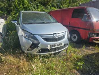 2014 (14) - 2.0 CDTi [165] SE 5dr SPARES OR REPAIR