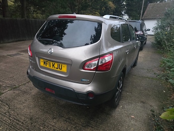 Used Nissan Qashqai+2 2011 for sale - 76455605: Photo