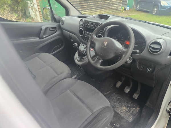 Used Peugeot Partner 2017 for sale - 76257729: Photo 7