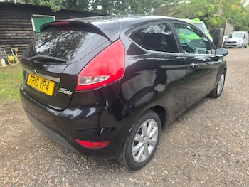 Used Ford Fiesta 2010 for sale - 76098411: Photo 2
