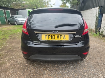 Used Ford Fiesta 2010 for sale - 76098411: Photo 3