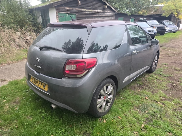 Used Citroen DS3 2011 for sale - 76257545: Photo 2