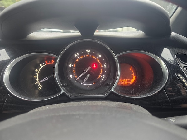 Used Citroen DS3 2011 for sale - 76257545: Photo 8