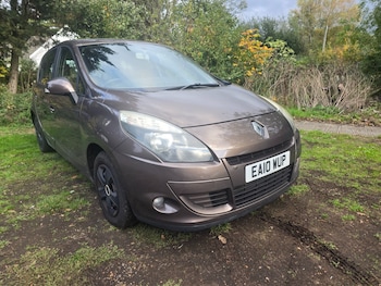 2010 (10) - 1.5 dCi 106 Expression 5dr