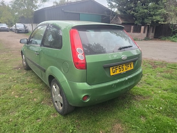 Used Ford Fiesta 2006 for sale - 76292222: Photo 4