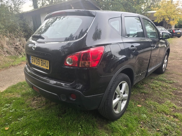 Used Nissan Qashqai 2009 for sale - 76312622: Photo 2
