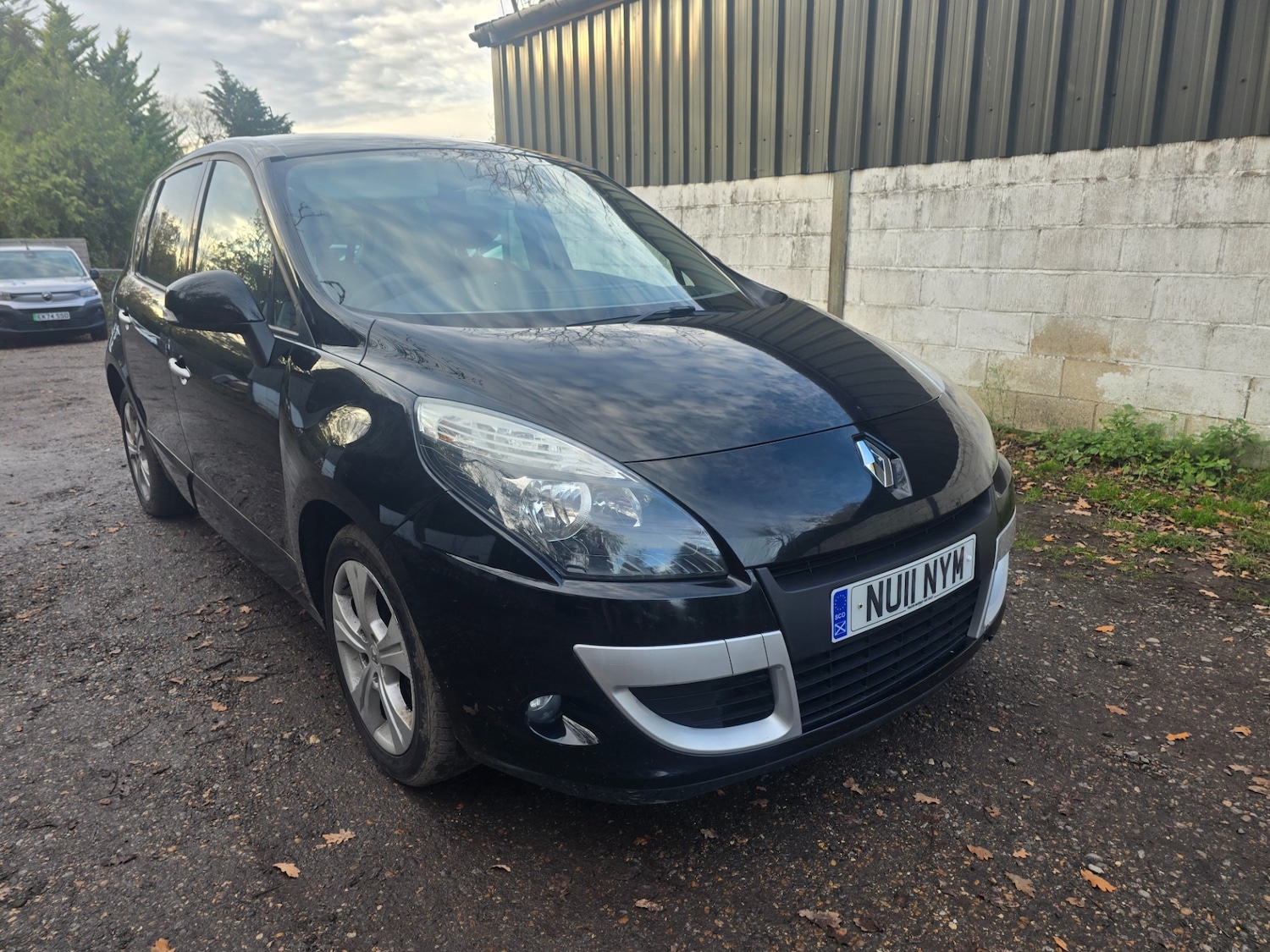 Used Renault Scenic 2011 for sale - 76566692: Photo 1