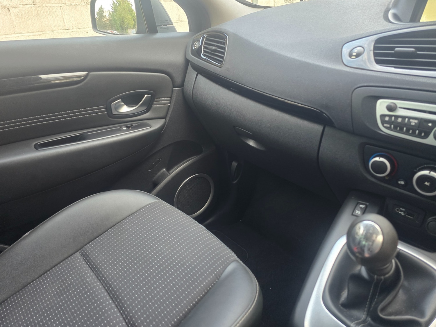 Used Renault Scenic 2011 for sale - 76566692: Photo 10