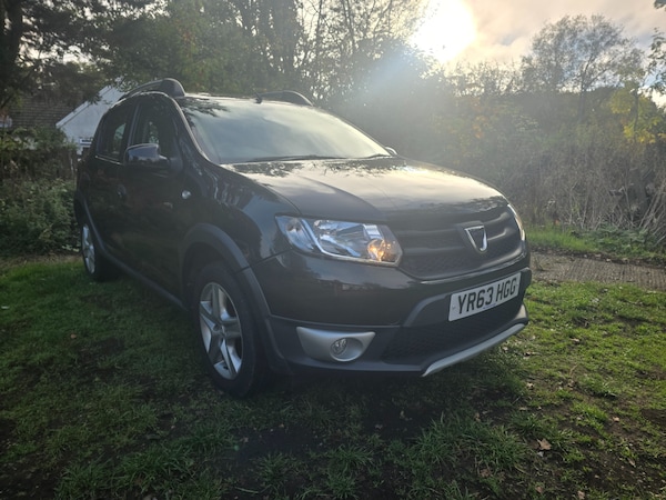 Used Dacia Sandero Stepway 2013 for sale - 76273248: Photo 1
