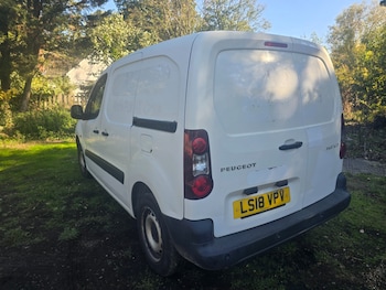 Used Peugeot Partner 2018 for sale - 76182408: Photo 4