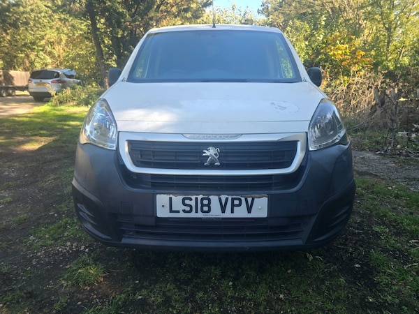 Used Peugeot Partner 2018 for sale - 76182408: Photo 6
