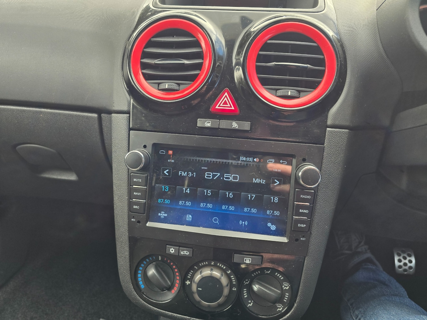 Used Vauxhall Corsa 2012 for sale - 78052920: Photo 9