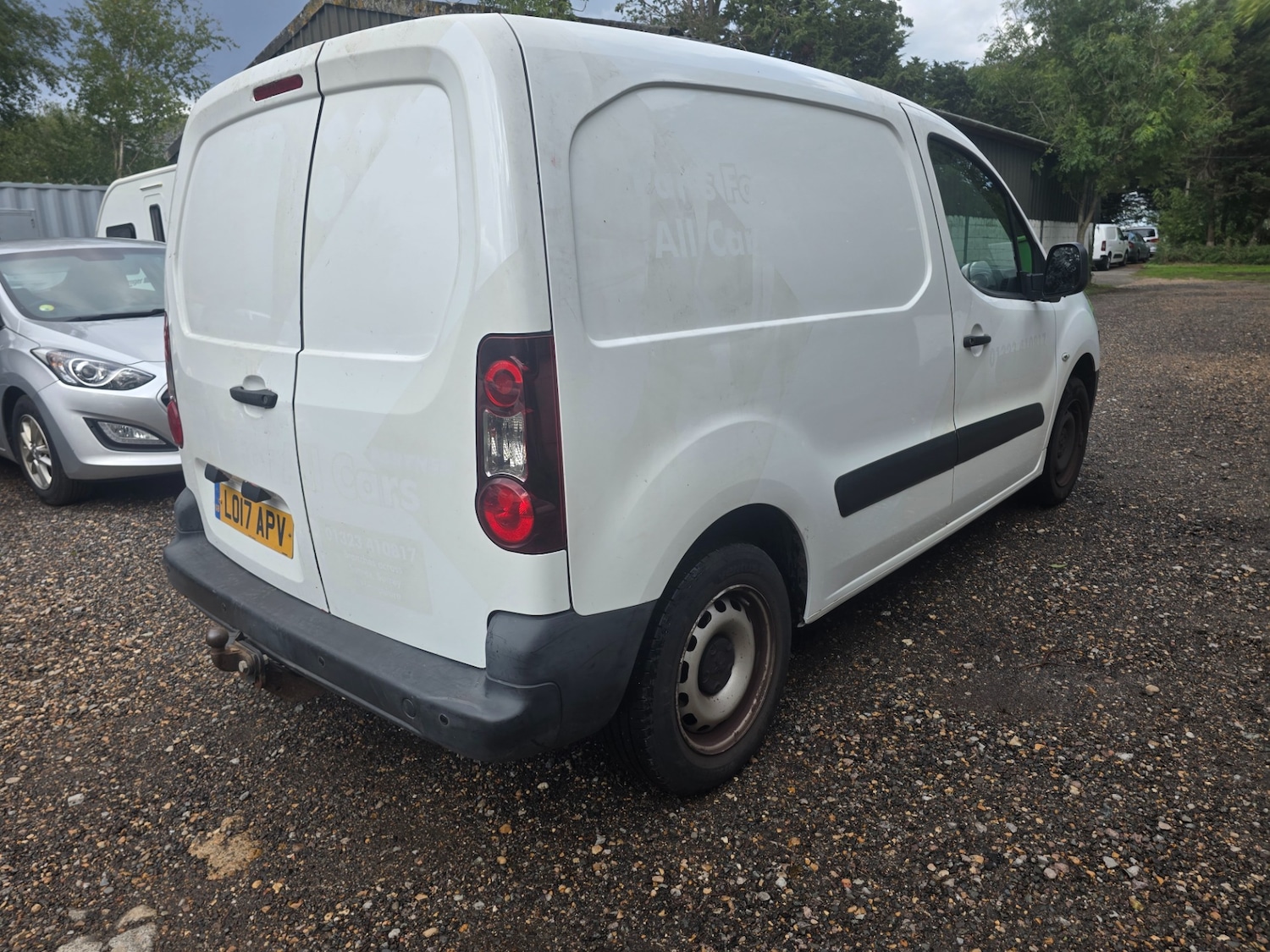 Used Peugeot Partner 2017 for sale - 76455617: Photo 2