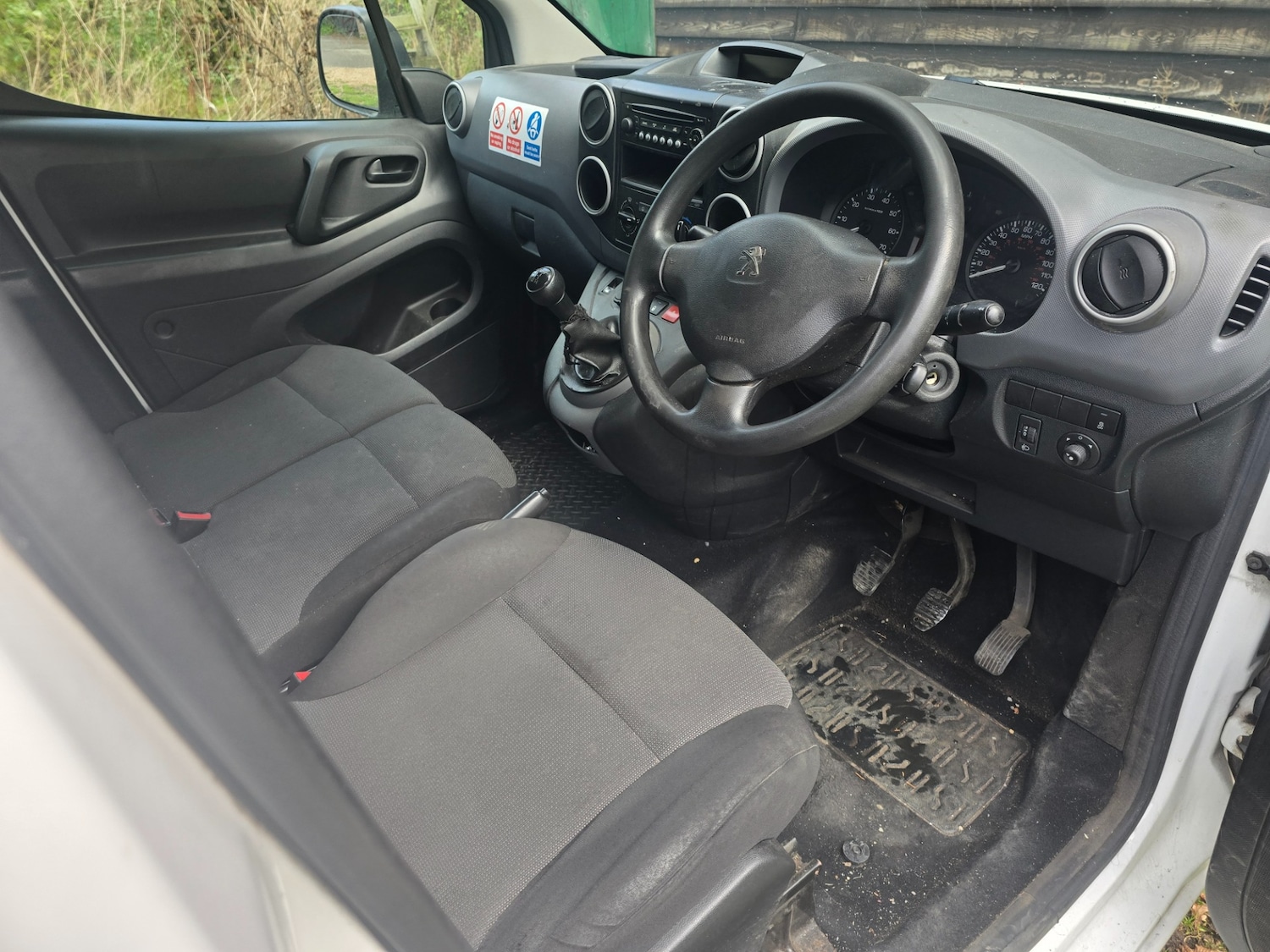 Used Peugeot Partner 2017 for sale - 76455617: Photo 7