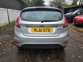 Used Ford Fiesta 2011 for sale - 76767409: Photo