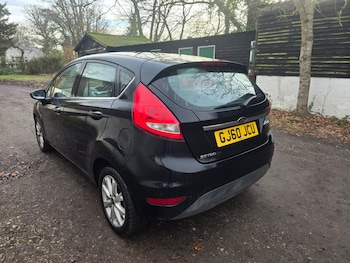 Used Ford Fiesta 2010 for sale - 76959910: Photo