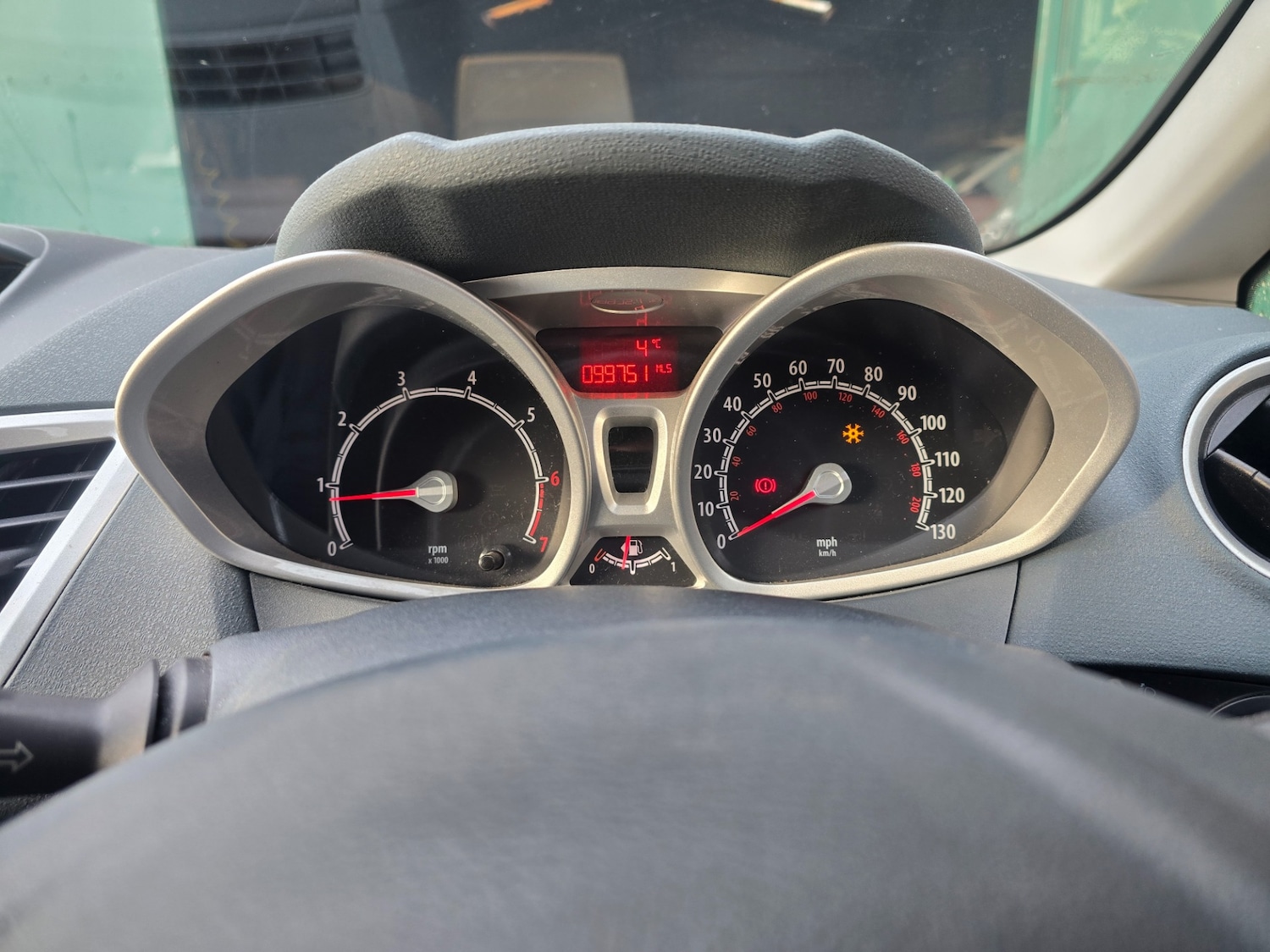 Used Ford Fiesta 2010 for sale - 76959910: Photo 8