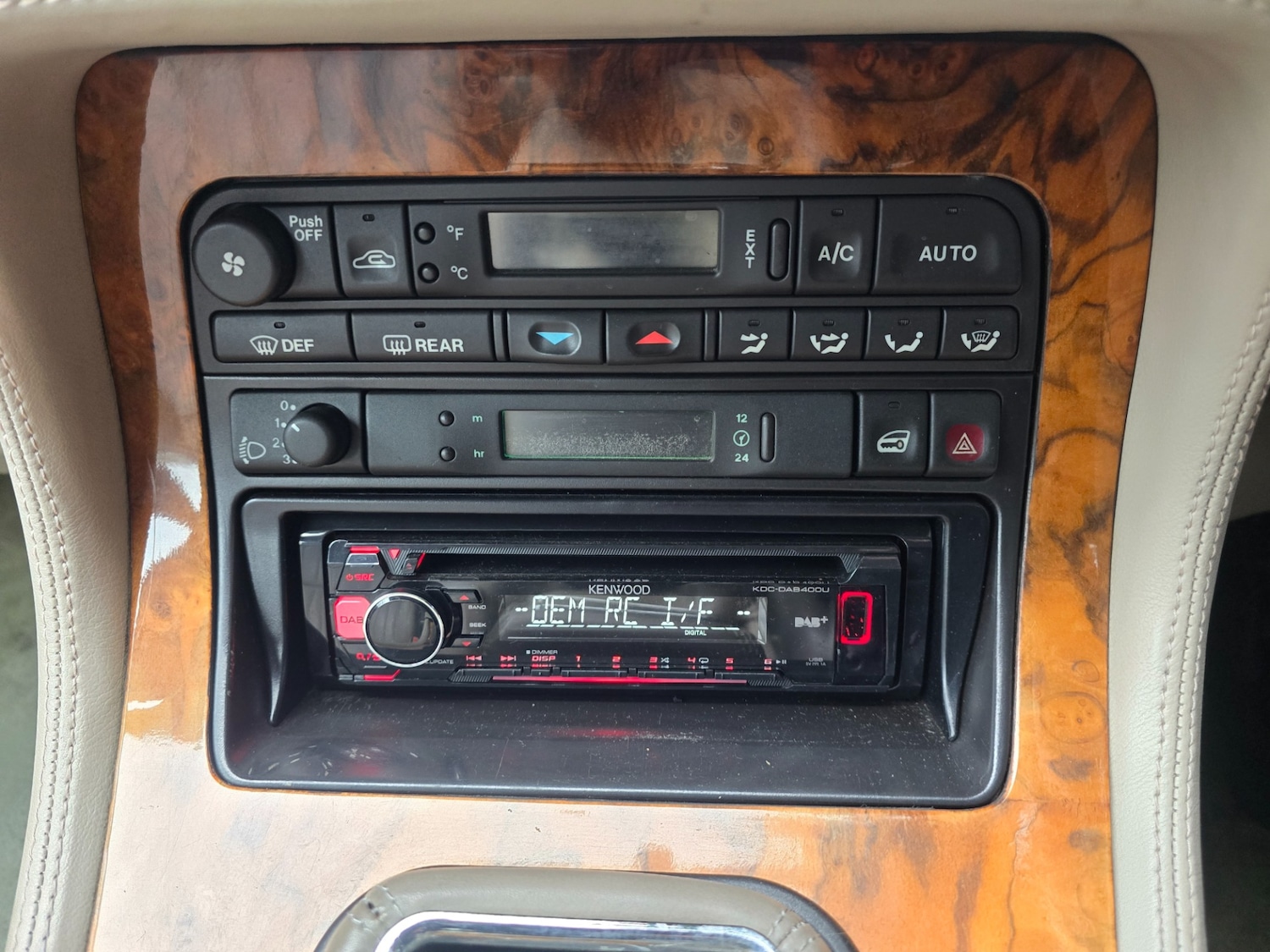 Used Jaguar XJ 1995 for sale - 77553256: Photo 11