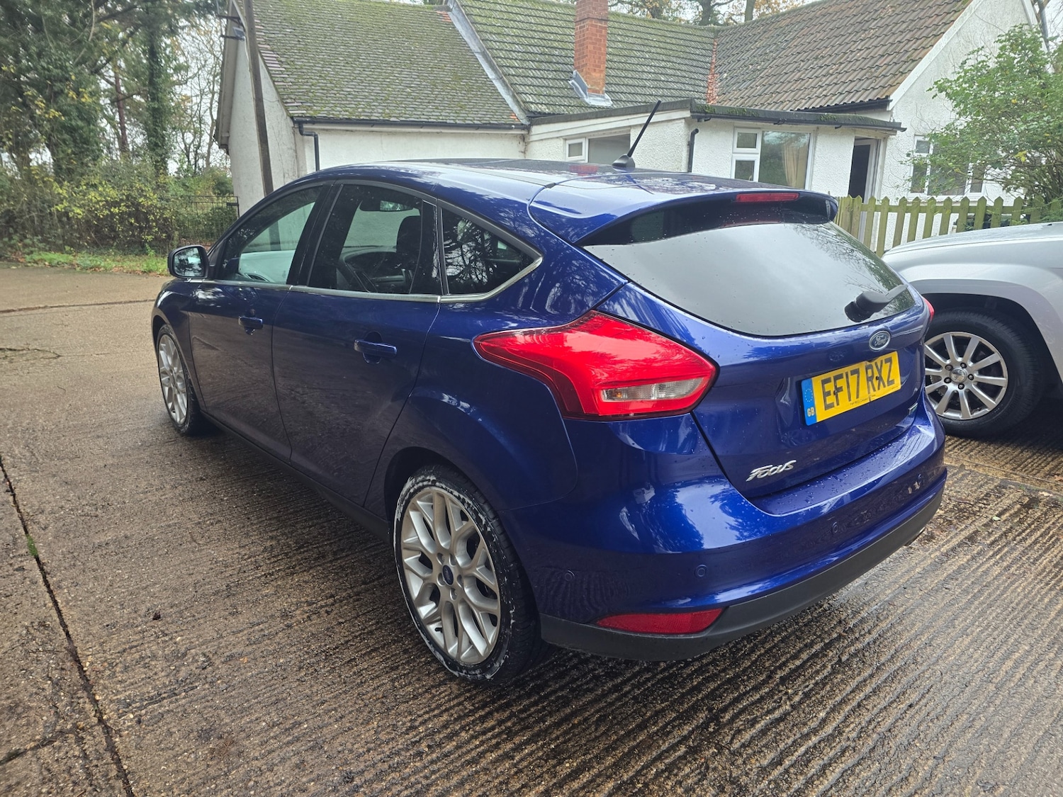 Used Ford Focus 2017 for sale - 76767412: Photo 4