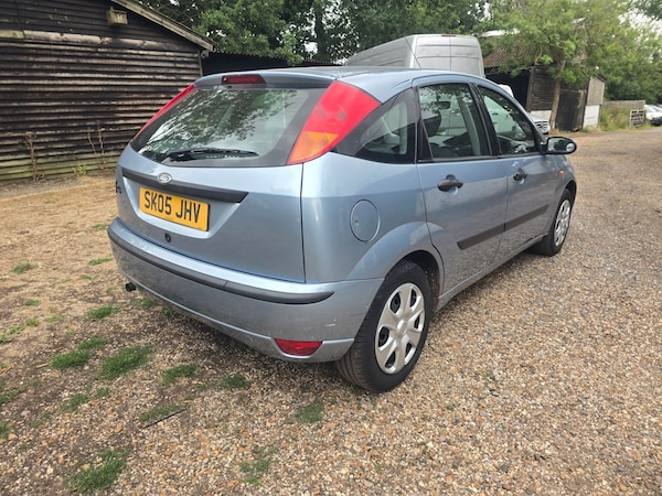 Used Ford Focus 2005 for sale - 75252637: Photo 2