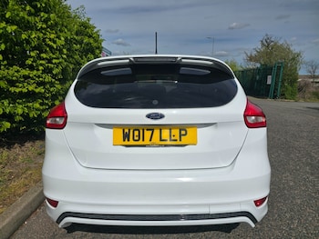 Used Ford Focus 2017 for sale - 78242234: Photo