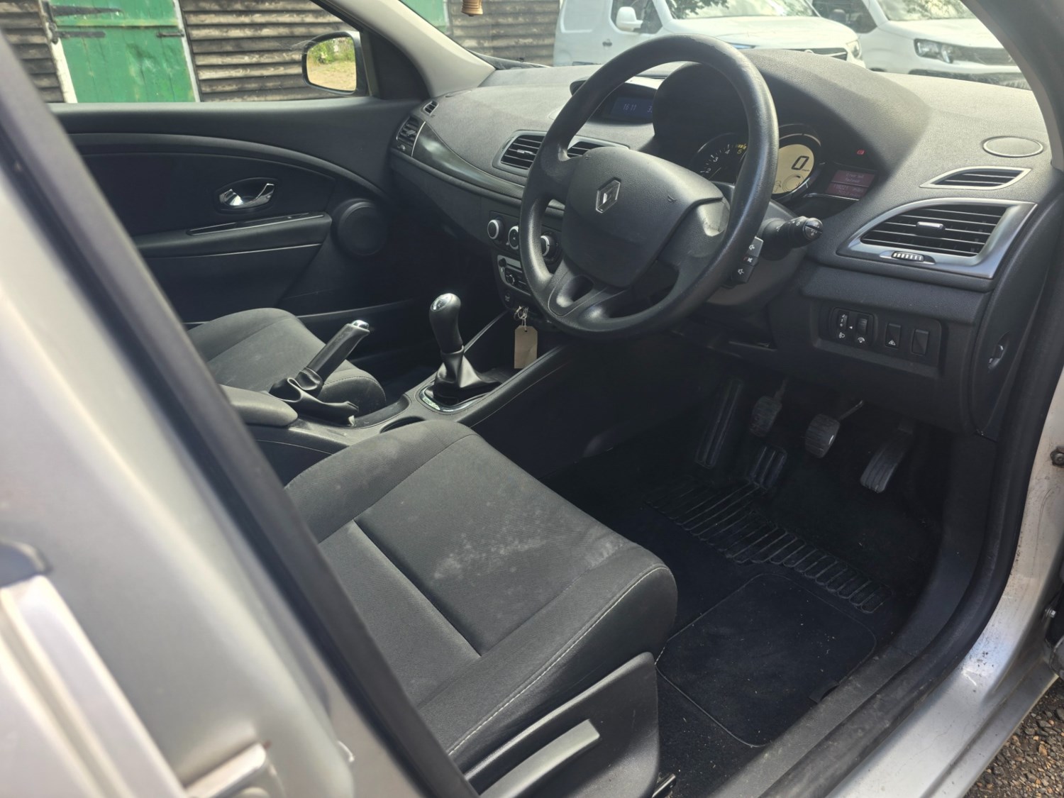 Renault Megane 2013 (13) - 1.5 dCi 90 Expression+ 5dr - Image 7
