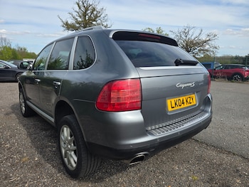 Used Porsche Cayenne 2004 for sale - 78242656: Photo