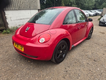 Used Volkswagen Beetle 2006 for sale - 75625573: Photo