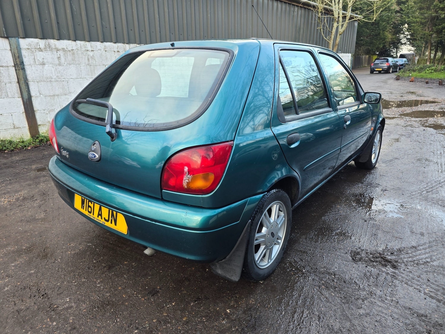 Used Ford Fiesta 2000 for sale - 77628921: Photo 2