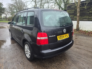 Used Volkswagen Touran 2004 for sale - 77272623: Photo