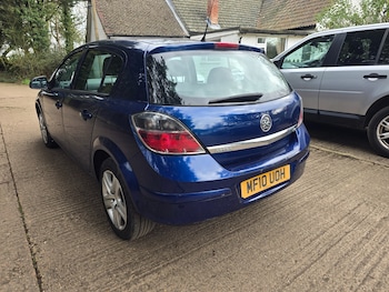 Used Vauxhall Astra 2010 for sale - 77818203: Photo