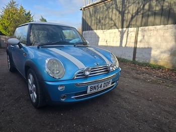 2004 (54) - 1.6 Cooper 3dr