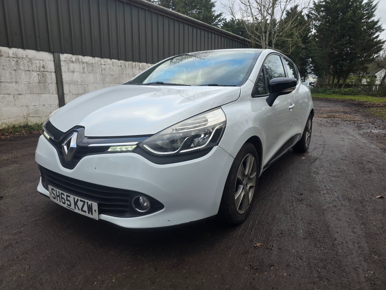 Used Renault Clio 2015 for sale - 77261233: Photo 5