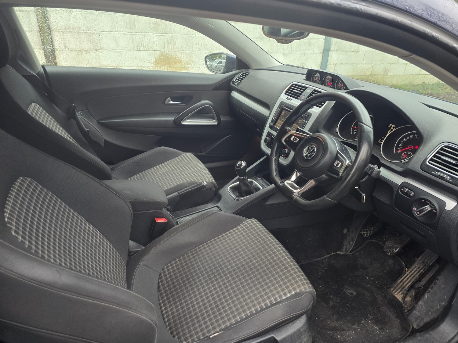 Used Volkswagen Scirocco 2014 for sale - 77303819: Photo 9