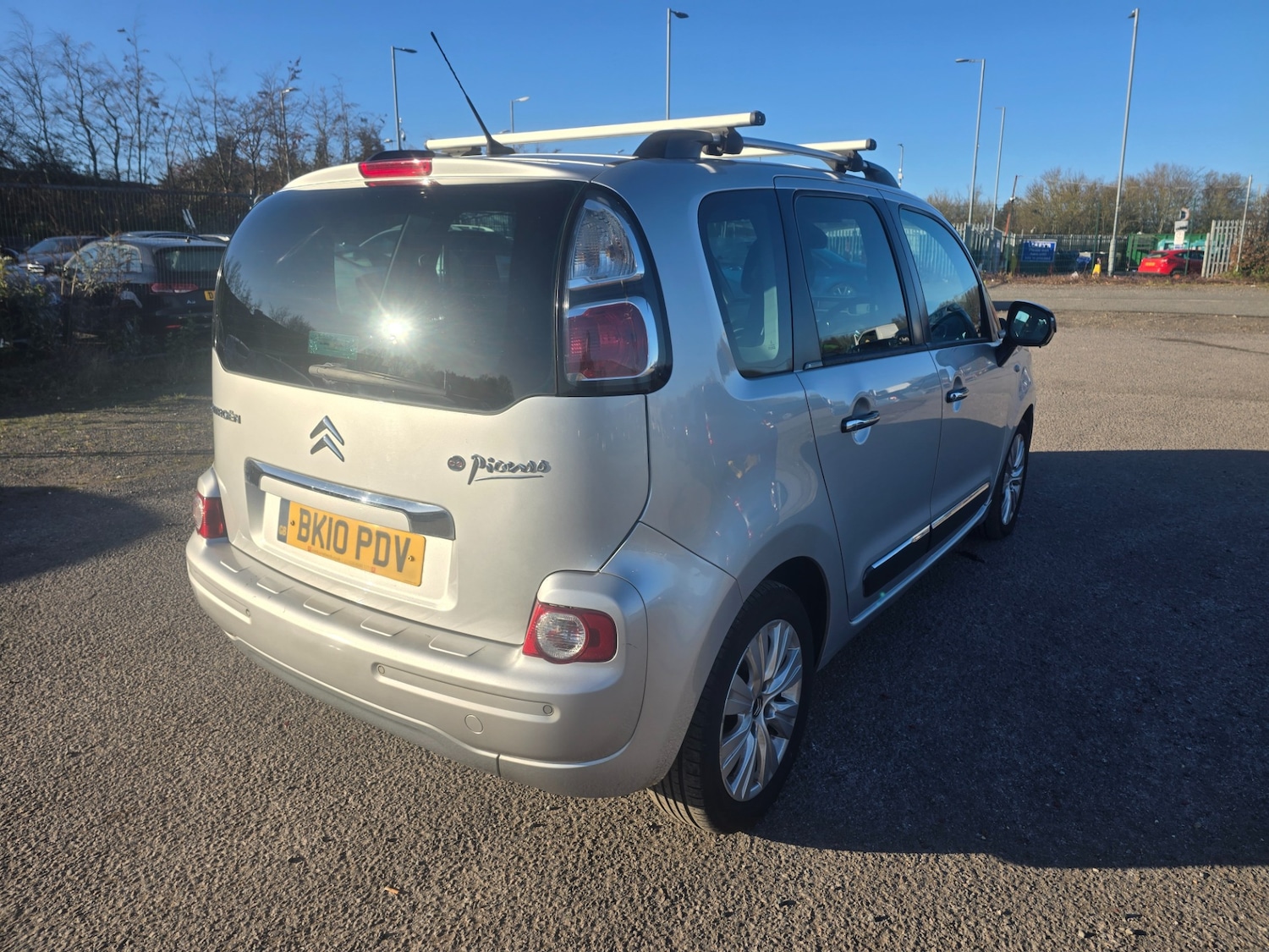 Used Citroen C3 Picasso 2010 for sale - 77089602: Photo 2