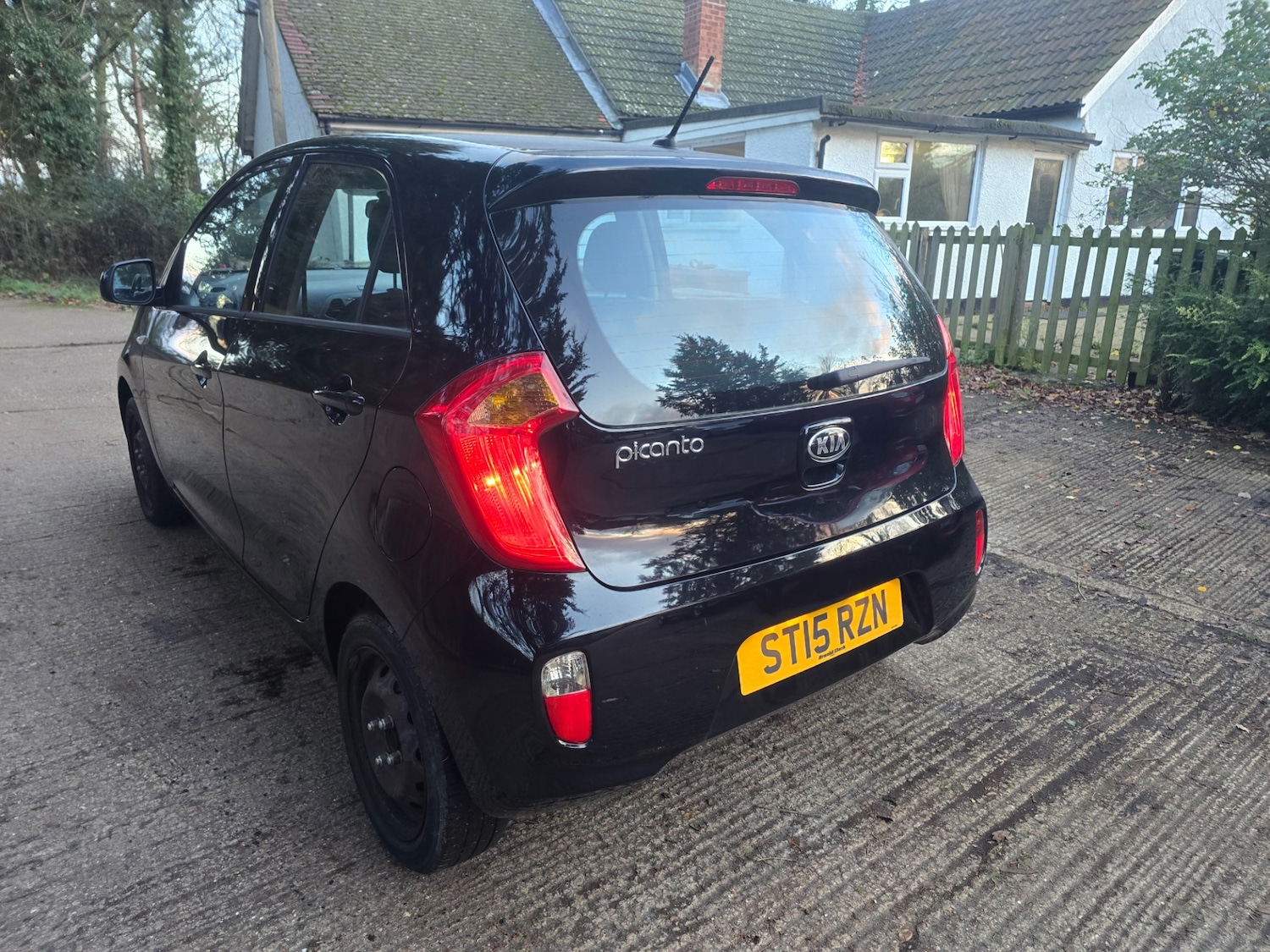 Used Kia Picanto 2015 for sale - 76910848: Photo 4