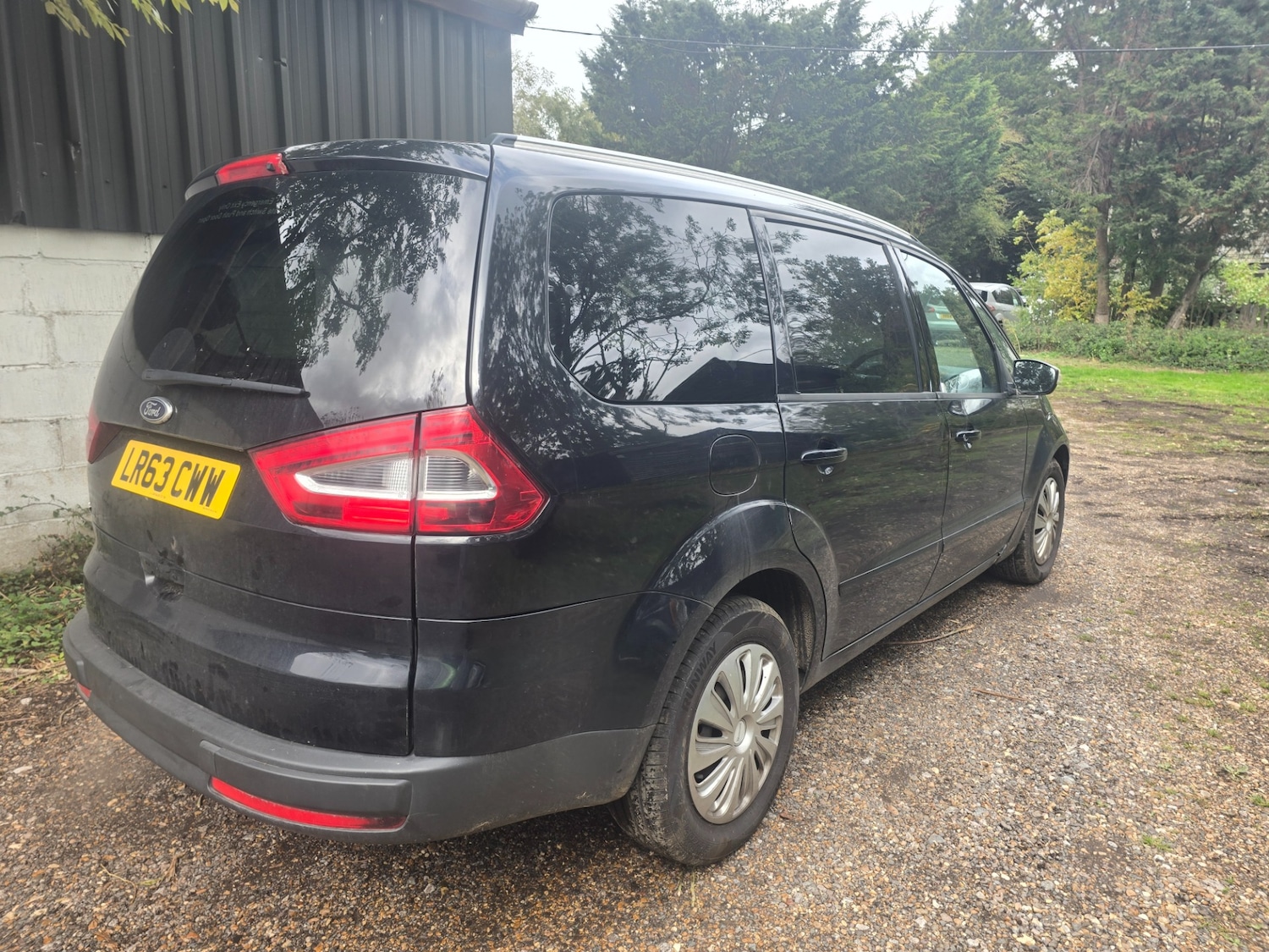 Used Ford Galaxy 2013 for sale - 76174298: Photo 2