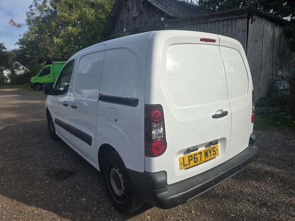 Used Peugeot Partner 2018 for sale - 76058252: Photo 4