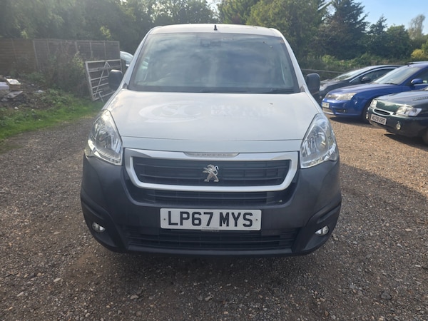Used Peugeot Partner 2018 for sale - 76058252: Photo 6