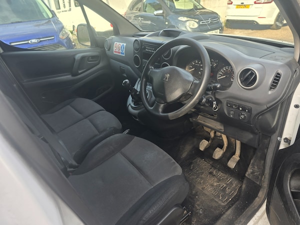 Used Peugeot Partner 2018 for sale - 76058252: Photo 7