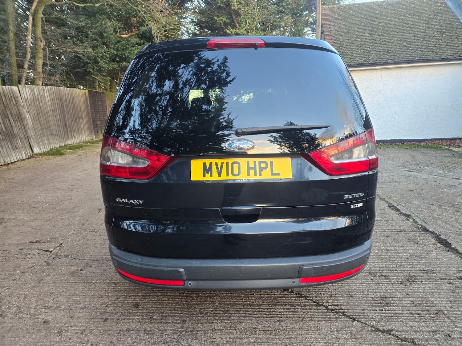 Used Ford Galaxy 2010 for sale - 76896725: Photo 3