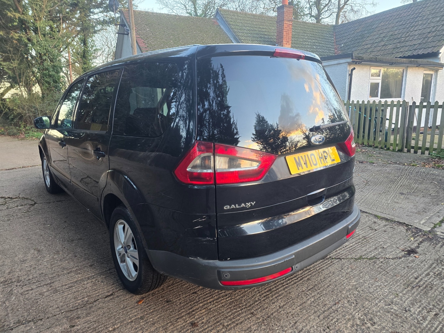 Used Ford Galaxy 2010 for sale - 76896725: Photo 4