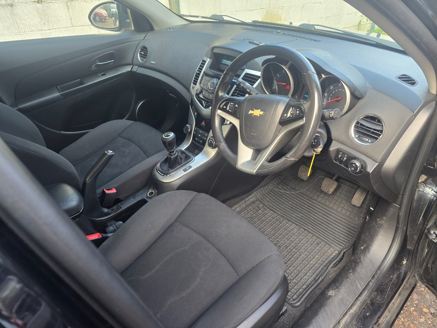 Used Chevrolet Cruze 2011 for sale - 76566680: Photo 7