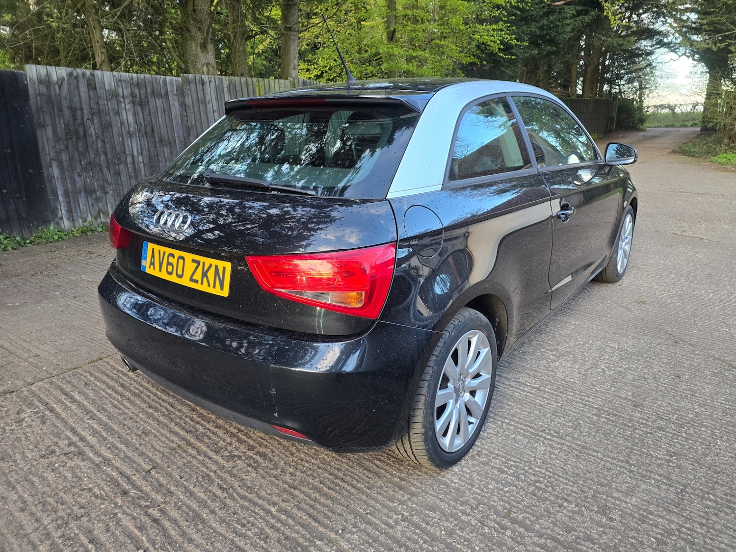 Used Audi A1 2011 for sale - 78018016: Photo 2